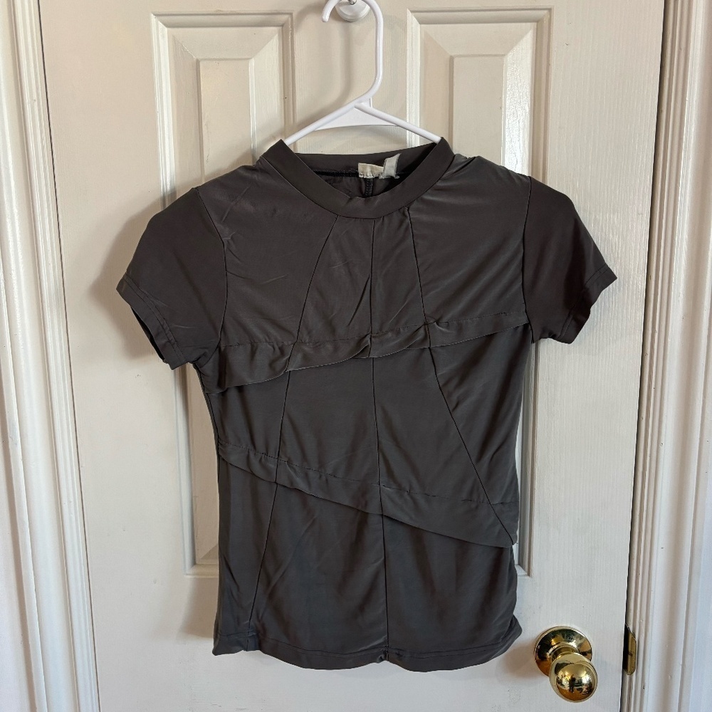 VINTAGE GREY fitted 90s Tshirt *accepting offer